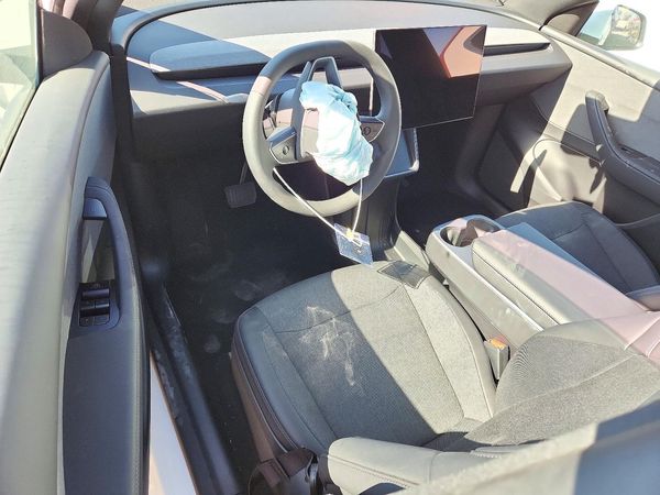 2026 TESLA MODEL Y — CKPT