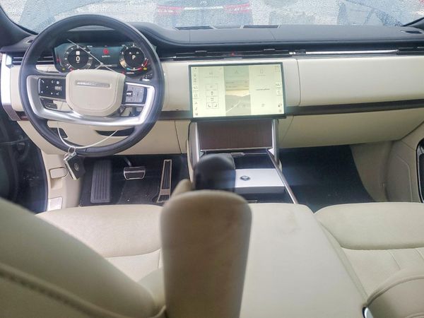 2024 LAND ROVER RANGE ROVER SE