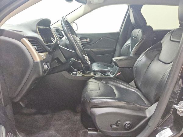 2016 JEEP CHEROKEE Limited — DENT