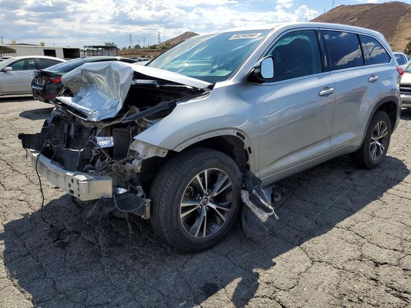 2017 TOYOTA HIGHLANDER LE/LE Plus