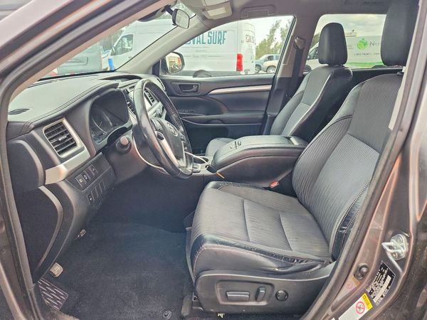 2017 TOYOTA HIGHLANDER LE/LE Plus