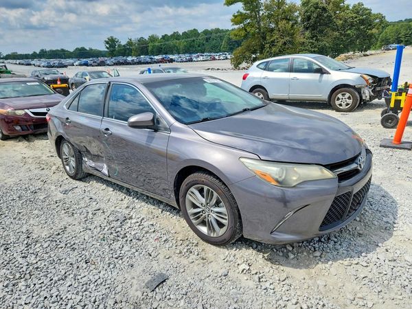 2015 TOYOTA CAMRY