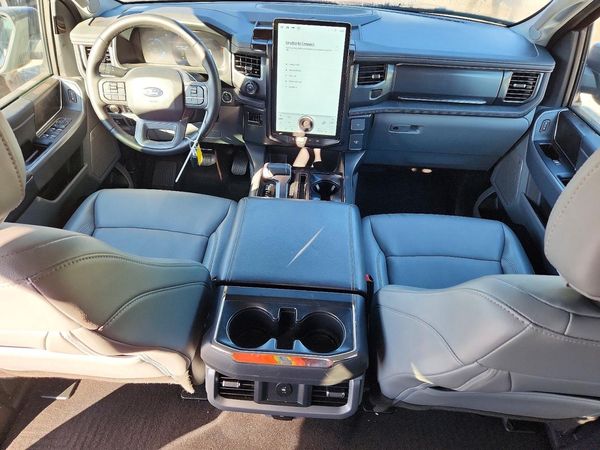 2025 FORD F150 XLT