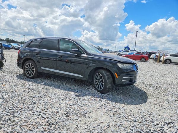 2017 AUDI Q7 quattro Premium Plus