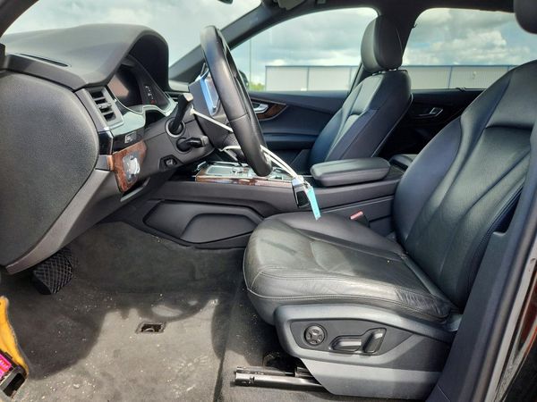 2017 AUDI Q7 quattro Premium Plus