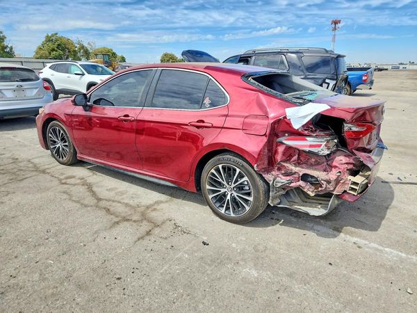 2018 TOYOTA CAMRY