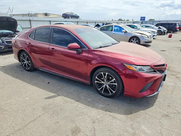 2018 TOYOTA CAMRY