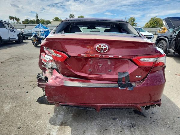 2018 TOYOTA CAMRY