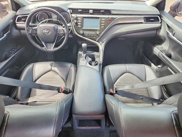 2018 TOYOTA CAMRY