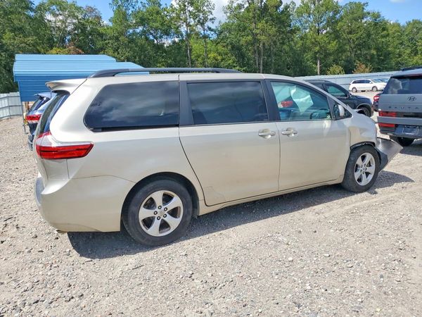 2015 TOYOTA SIENNA