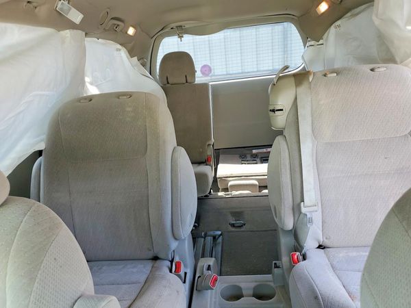 2015 TOYOTA SIENNA