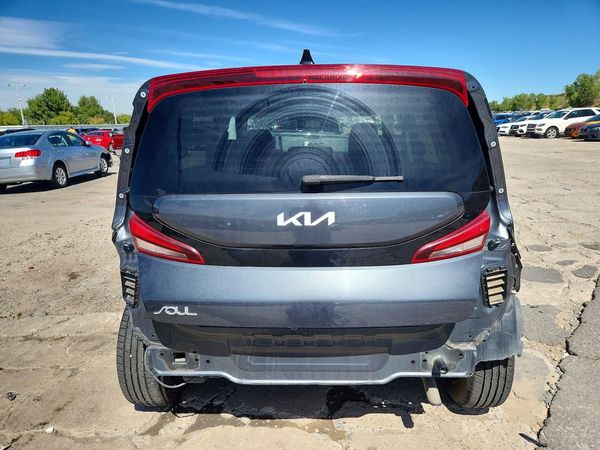 2022 KIA SOUL