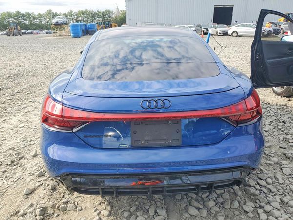 2022 AUDI E-TRON GT
