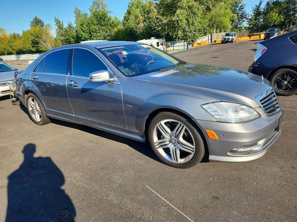 2012 MERCEDES-BENZ S S550
