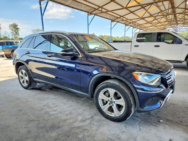2018 MERCEDES-BENZ GLC GLC 300-4M — Passenger 3/4
