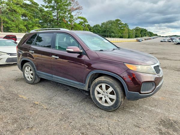 2013 KIA SORENTO Base / LX — Passenger 3/4