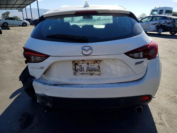 2015 MAZDA 3