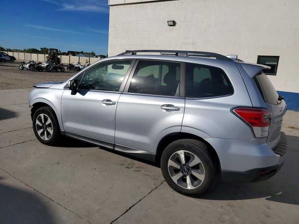 2018 SUBARU FORESTER Limited