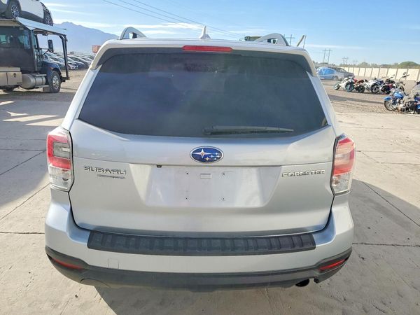 2018 SUBARU FORESTER Limited