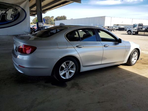2012 BMW 528