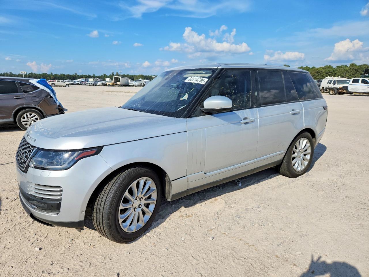 2020 LAND ROVER RANGE ROVER HSE — Front 3/4