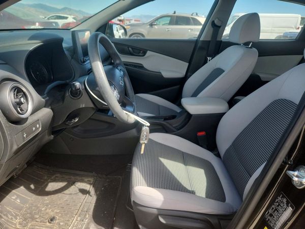 2022 HYUNDAI KONA — DENT