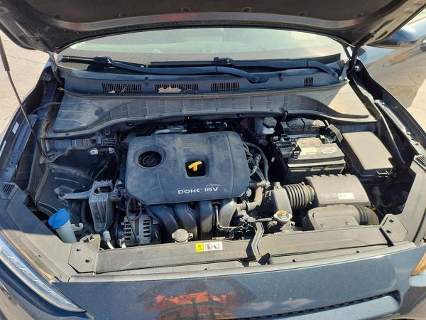 2019 HYUNDAI KONA SE