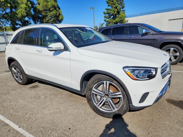 2020 MERCEDES-BENZ GLC GLC300