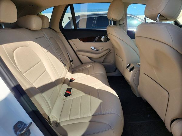 2020 MERCEDES-BENZ GLC GLC300