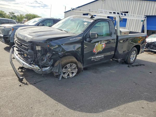 2026 CHEVROLET SILVERADO Work Truck — Front 3/4