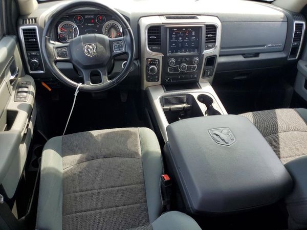 2018 RAM 1500 SLT