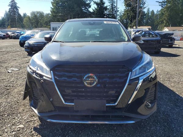 2021 NISSAN KICKS