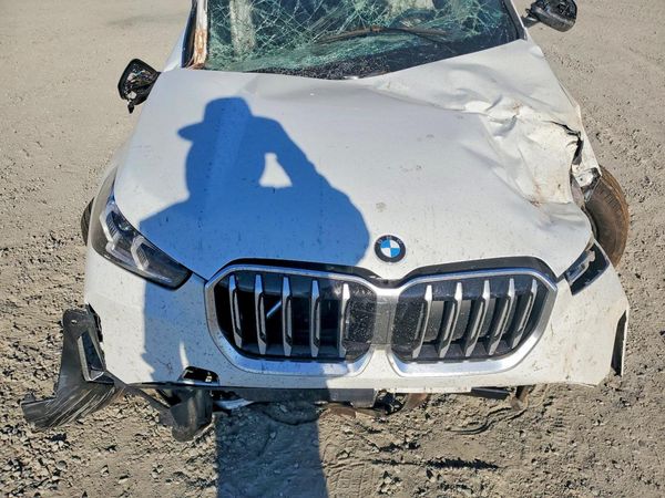 2026 BMW X1 xDrive28i — Engine bay