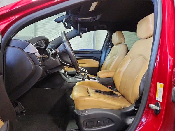 2014 CADILLAC SRX Luxury — DENT
