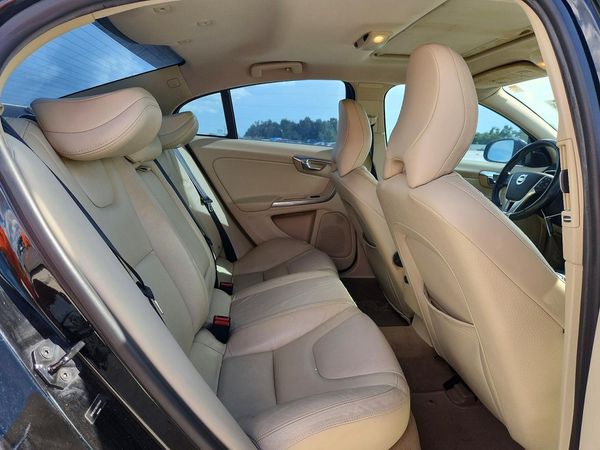 2012 VOLVO S60