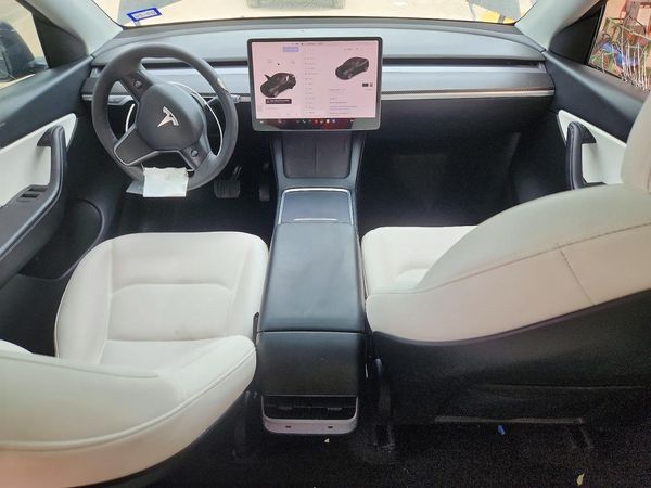 2021 TESLA MODEL Y