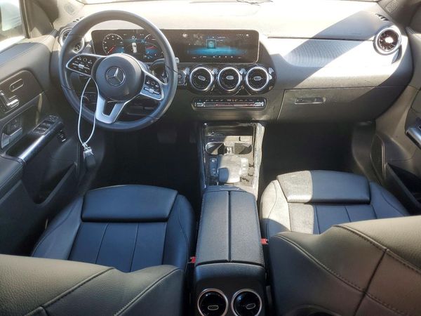 2021 MERCEDES-BENZ GLA