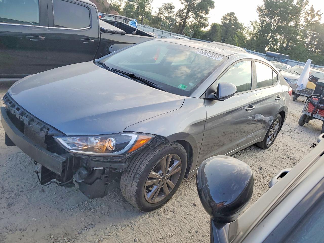 2018 HYUNDAI ELANTRA — Front 3/4