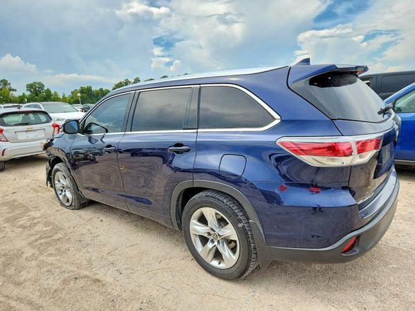2016 TOYOTA HIGHLANDER