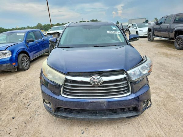 2016 TOYOTA HIGHLANDER