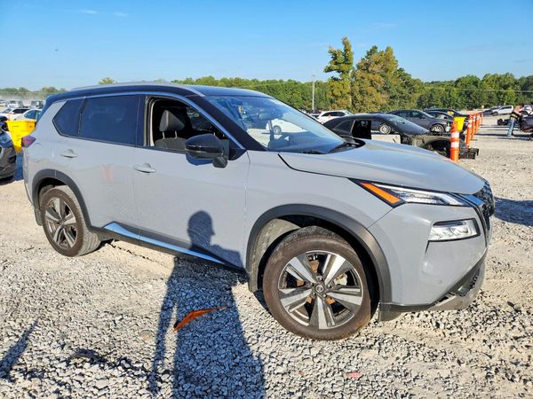 2021 NISSAN ROGUE SL — Passenger 3/4