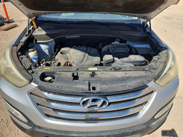 2013 HYUNDAI SANTA FE — Engine bay