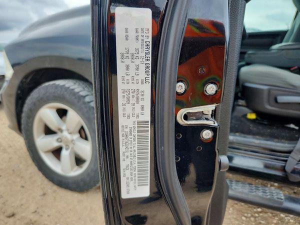 2014 RAM 1500 — VINS