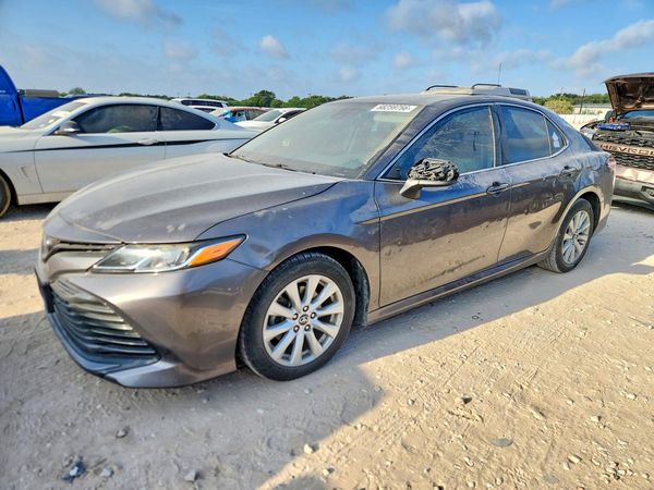 2019 TOYOTA CAMRY