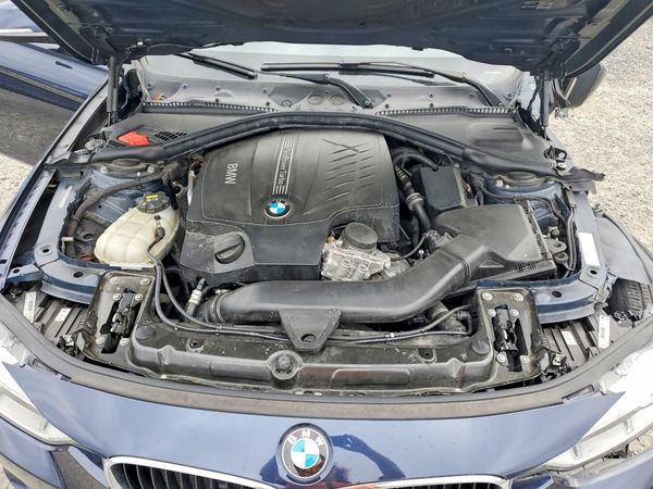 2014 BMW 335 xDrive — Engine bay