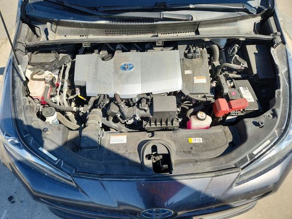 2022 TOYOTA PRIUS — Engine bay