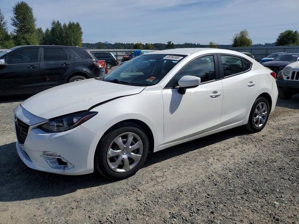 2015 MAZDA 3 SV/Base — Front 3/4