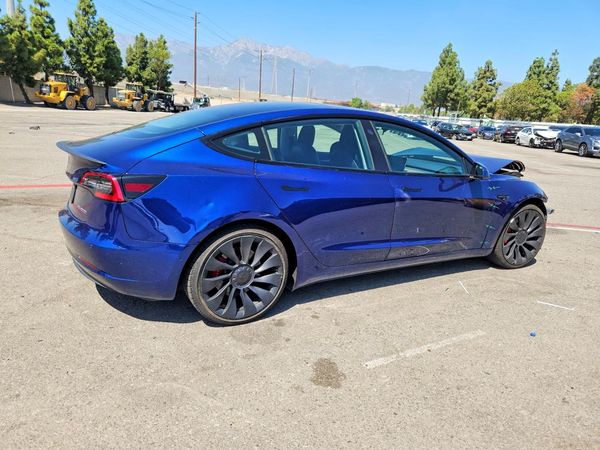 2022 TESLA MODEL 3