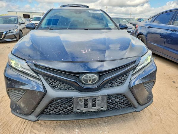 2020 TOYOTA CAMRY
