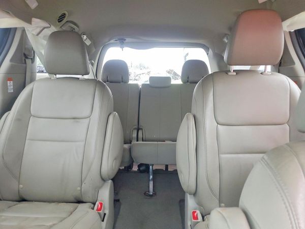 2015 TOYOTA SIENNA